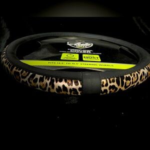 Leopard print universal steering wheel cover